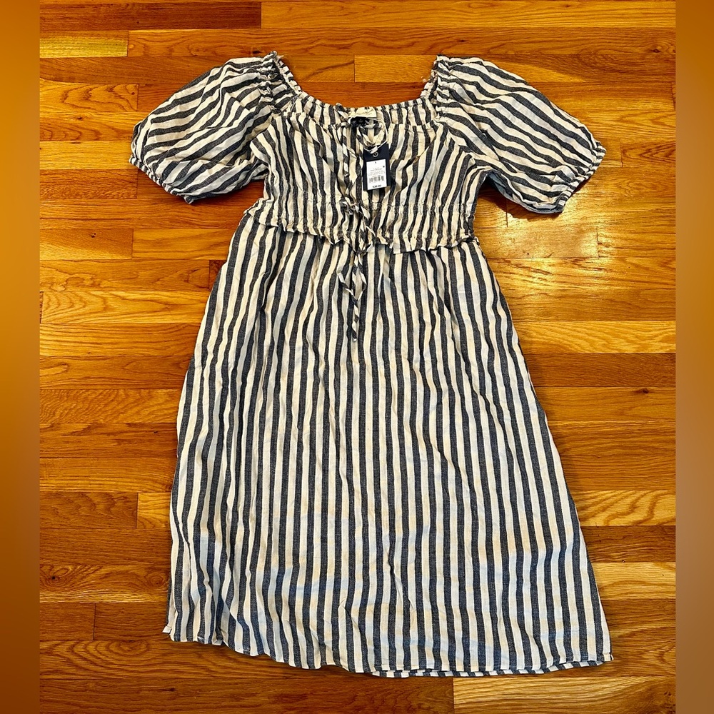 Women’s Universal Thread Dress